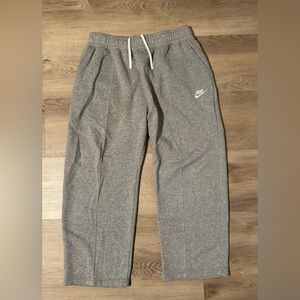 Nike Men’s Cropped Sweatpants